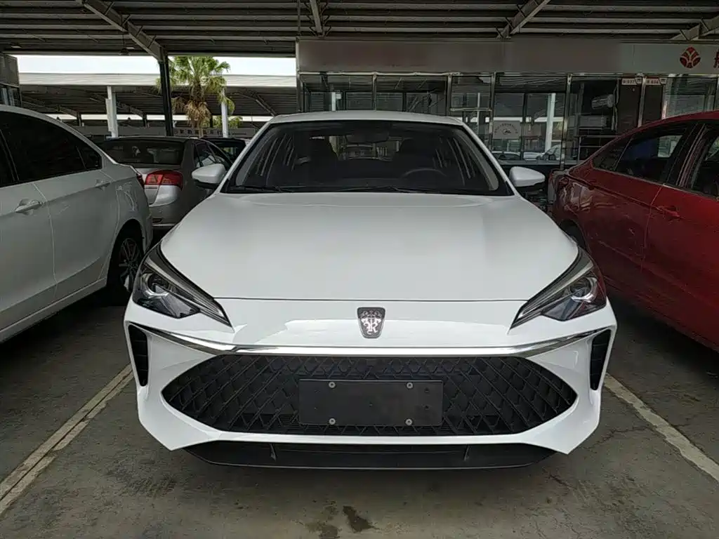 Roewe i5 2023 1.5L MT