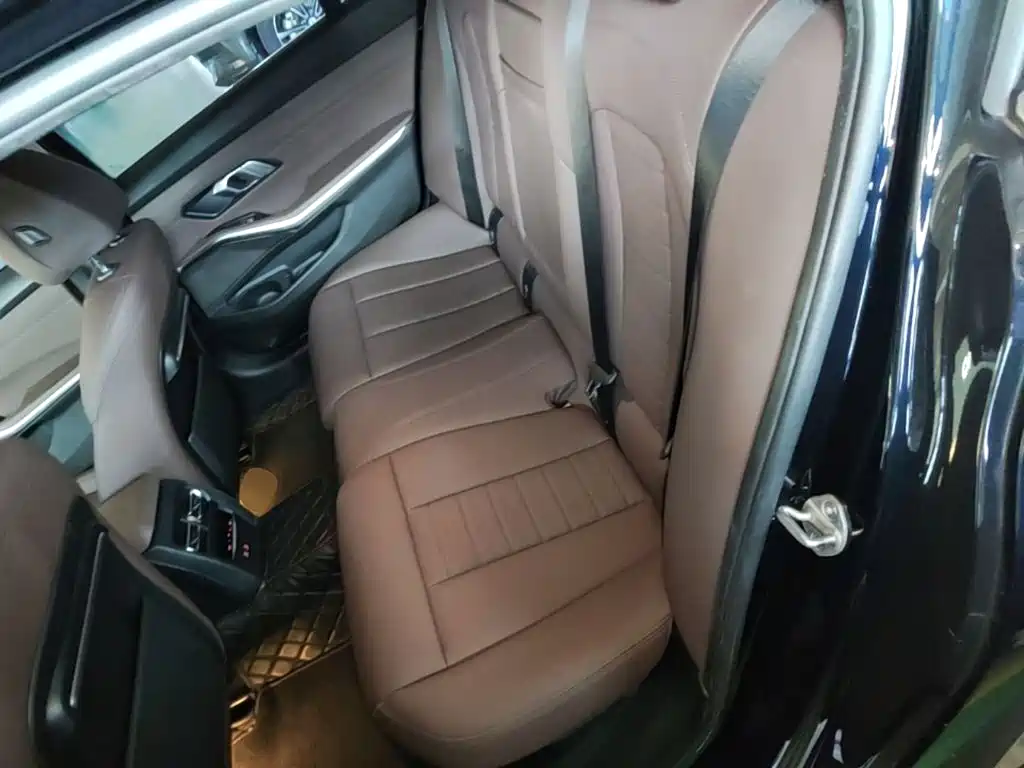 BMW 3 Series — миниатюра 17