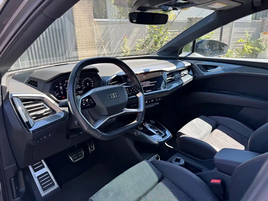 Audi Q5 e-tron — миниатюра 6