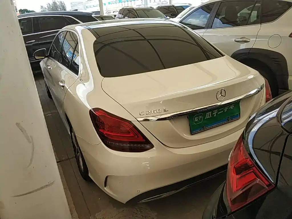 Mercedes-Benz C-Class — миниатюра 5