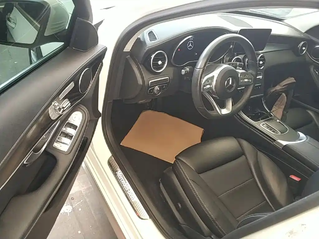 Mercedes-Benz C-Class — миниатюра 16