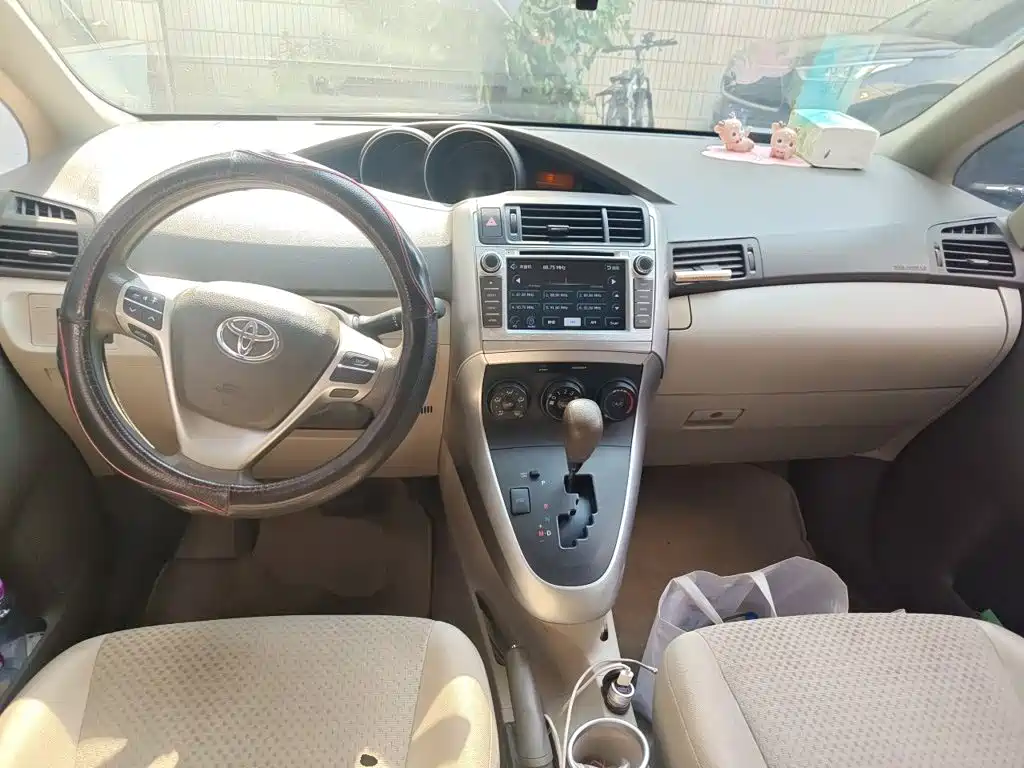Toyota Verso — миниатюра 10