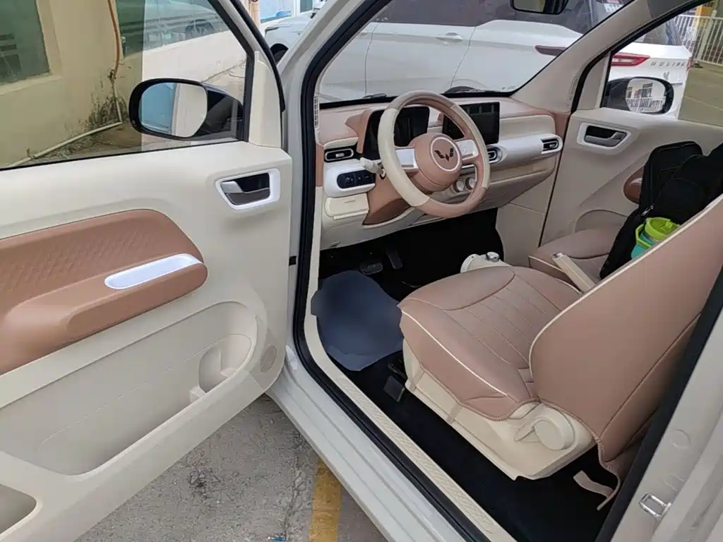 Wuling MINIEV — миниатюра 16