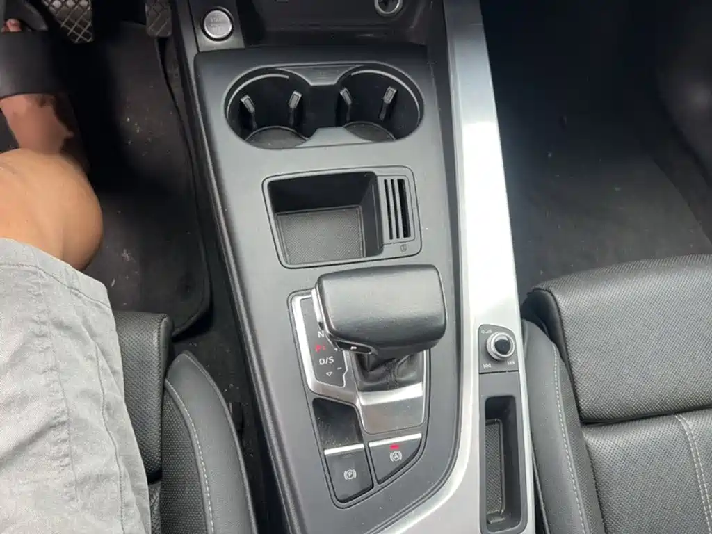 Audi A4L — миниатюра 14