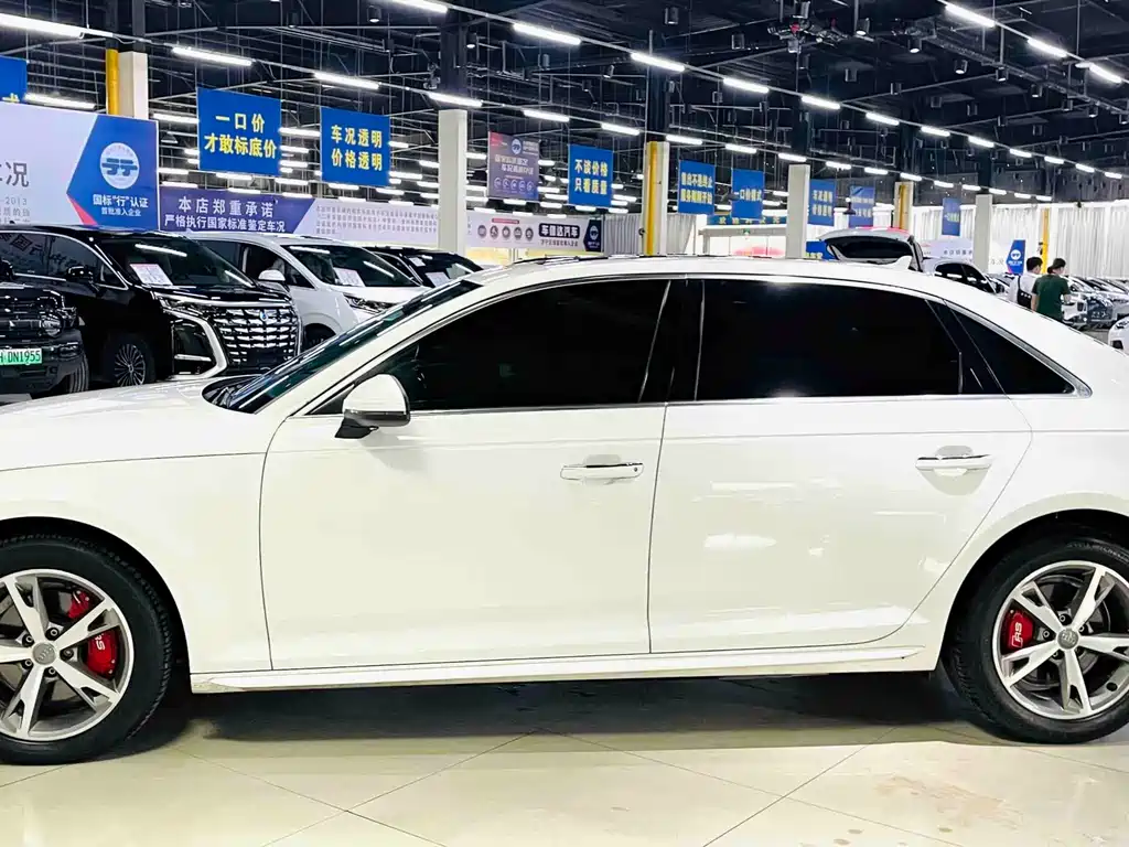 Audi A4L — миниатюра 5