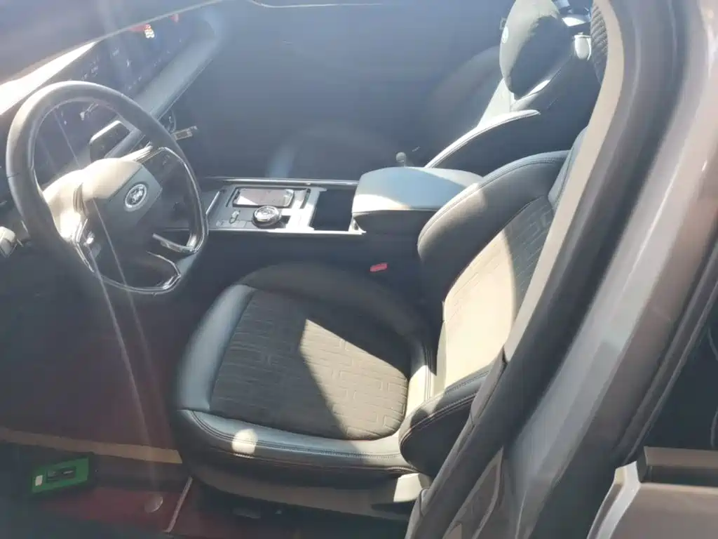 Ford Mondeo — миниатюра 15