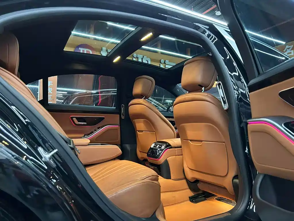 Mercedes-Benz S-Class — миниатюра 12