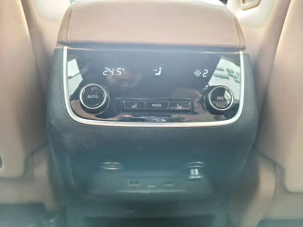 Li Auto Li ONE — миниатюра 16