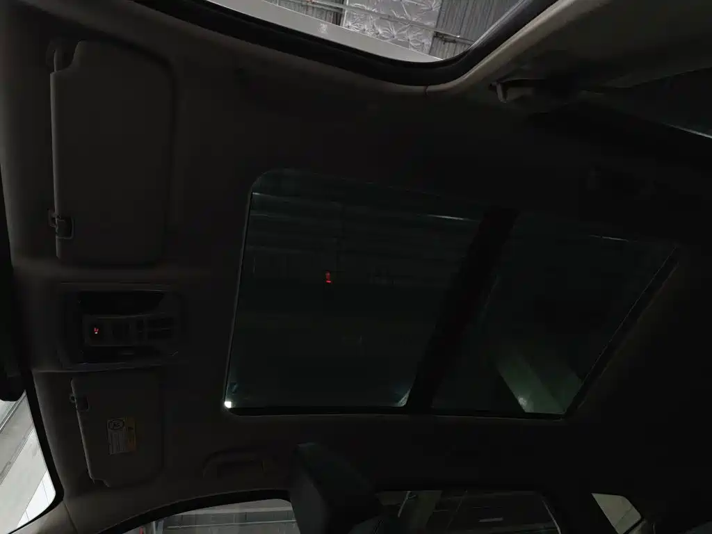 Wey Wey VV6 — миниатюра 14