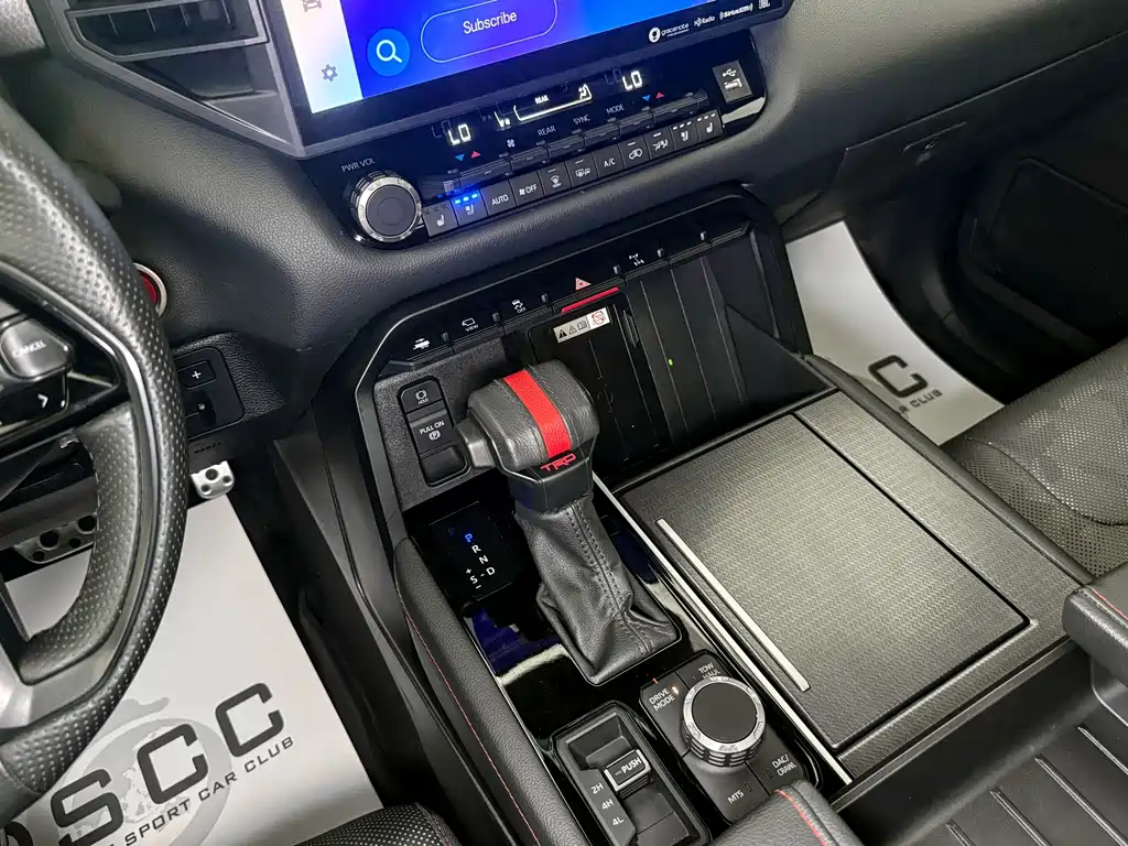 Toyota Sequoia — миниатюра 14