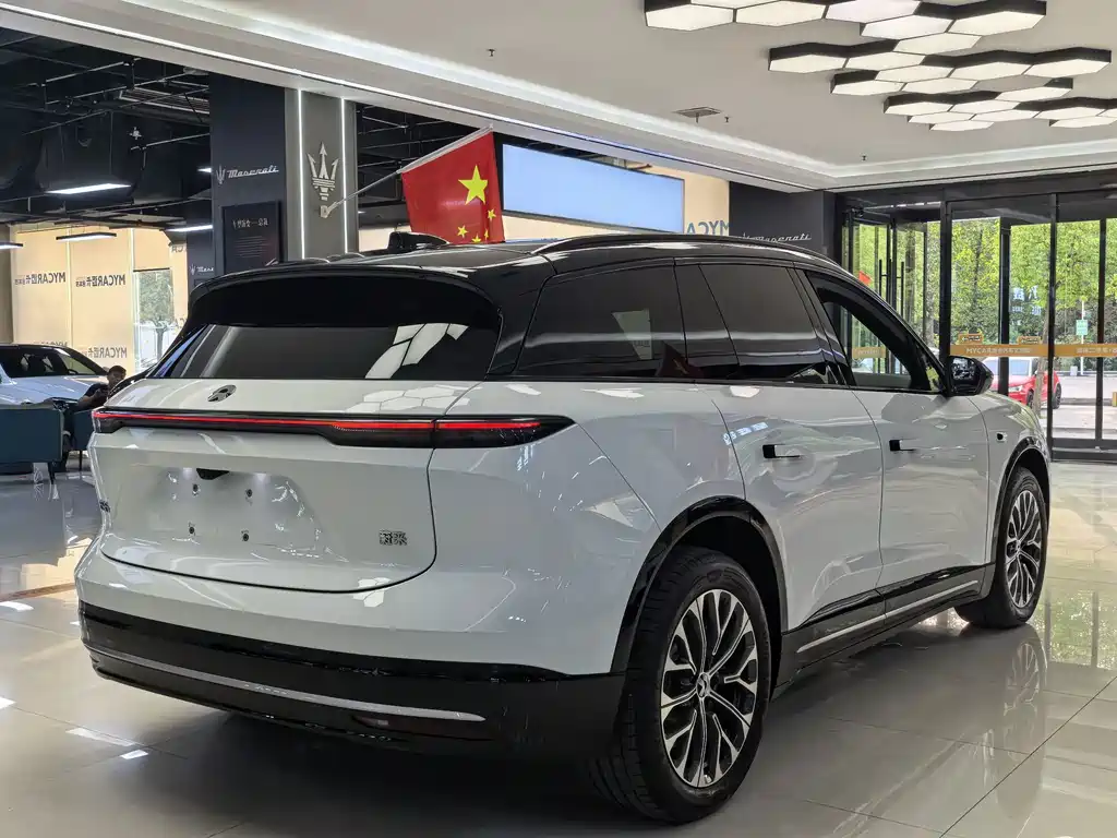 NIO ES6 — миниатюра 9