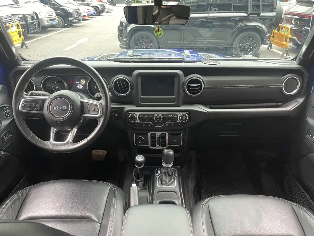 Jeep Wrangler — миниатюра 6
