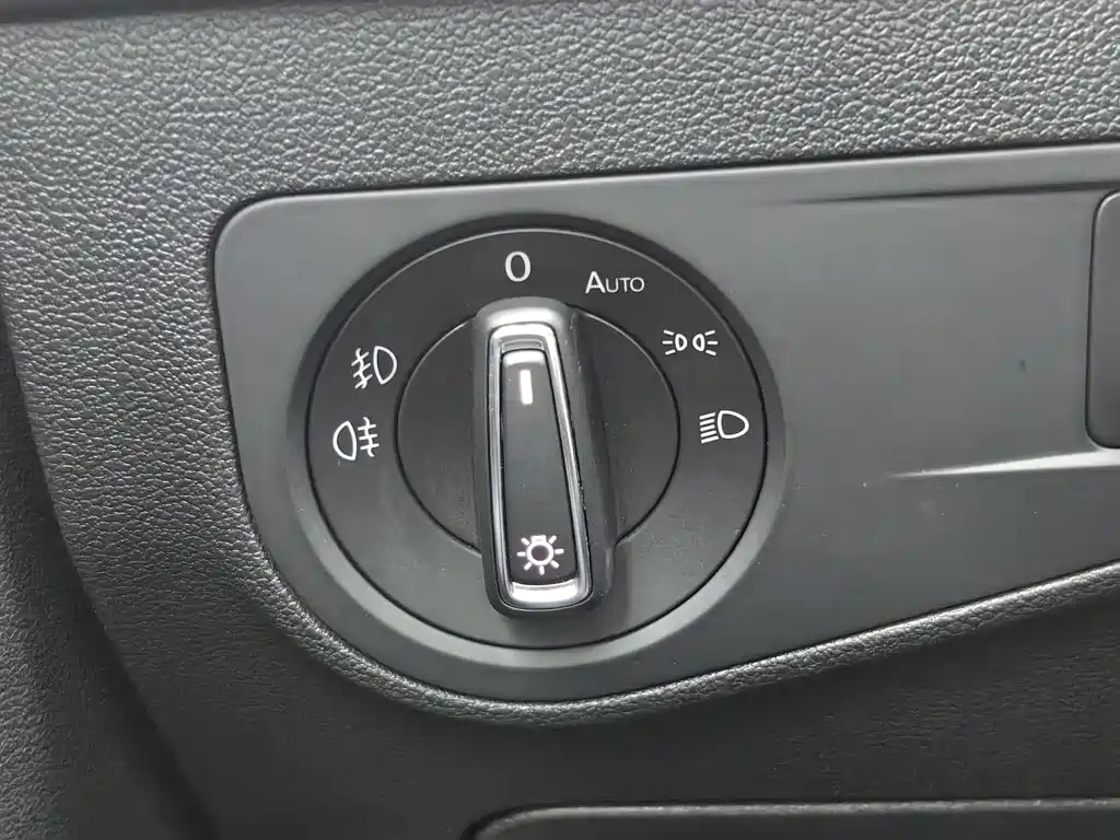 Volkswagen Tiguan — миниатюра 21