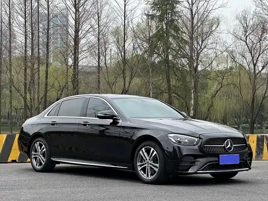 Mercedes-Benz E-Class E 2021 E 260 L 4MATIC