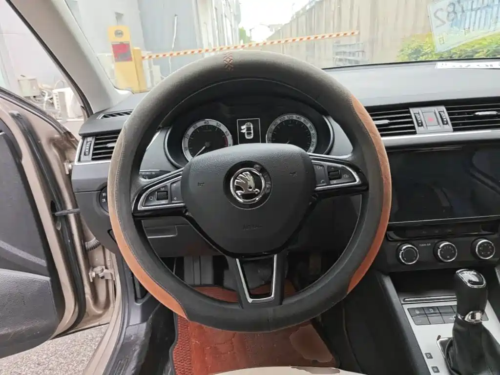 Skoda Octavia — миниатюра 11