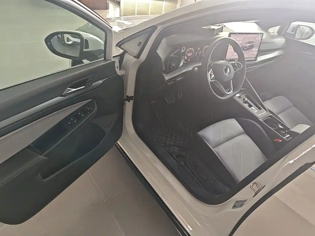 Volkswagen Golf — миниатюра 16