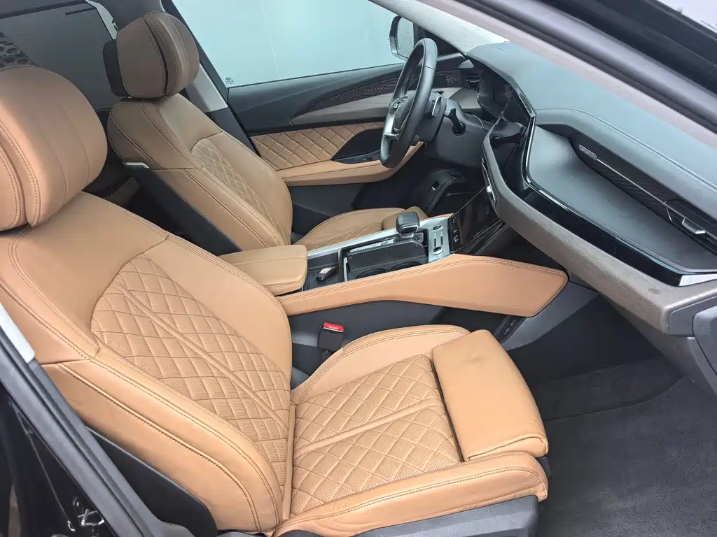 Audi Q6 — миниатюра 15
