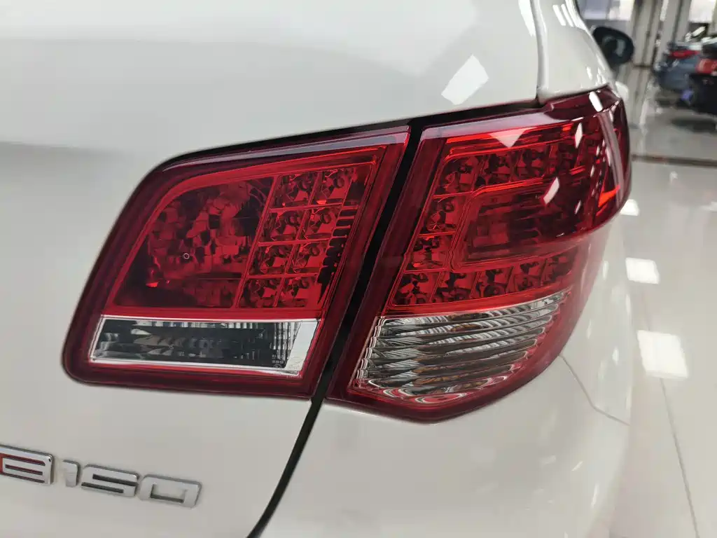 BAIC E-Series — миниатюра 19