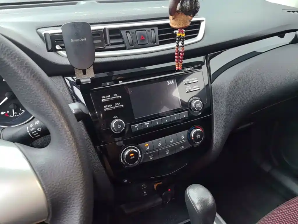 Nissan Qashqai — миниатюра 18