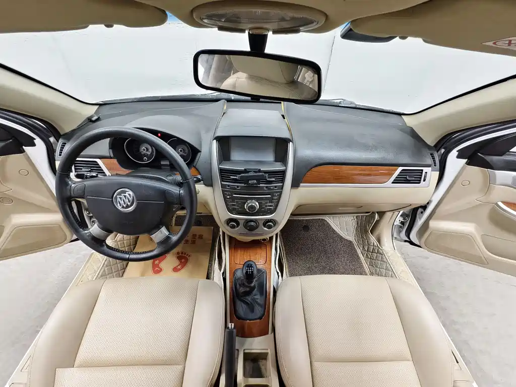 Buick Excelle 2013 1.5L MT Premium