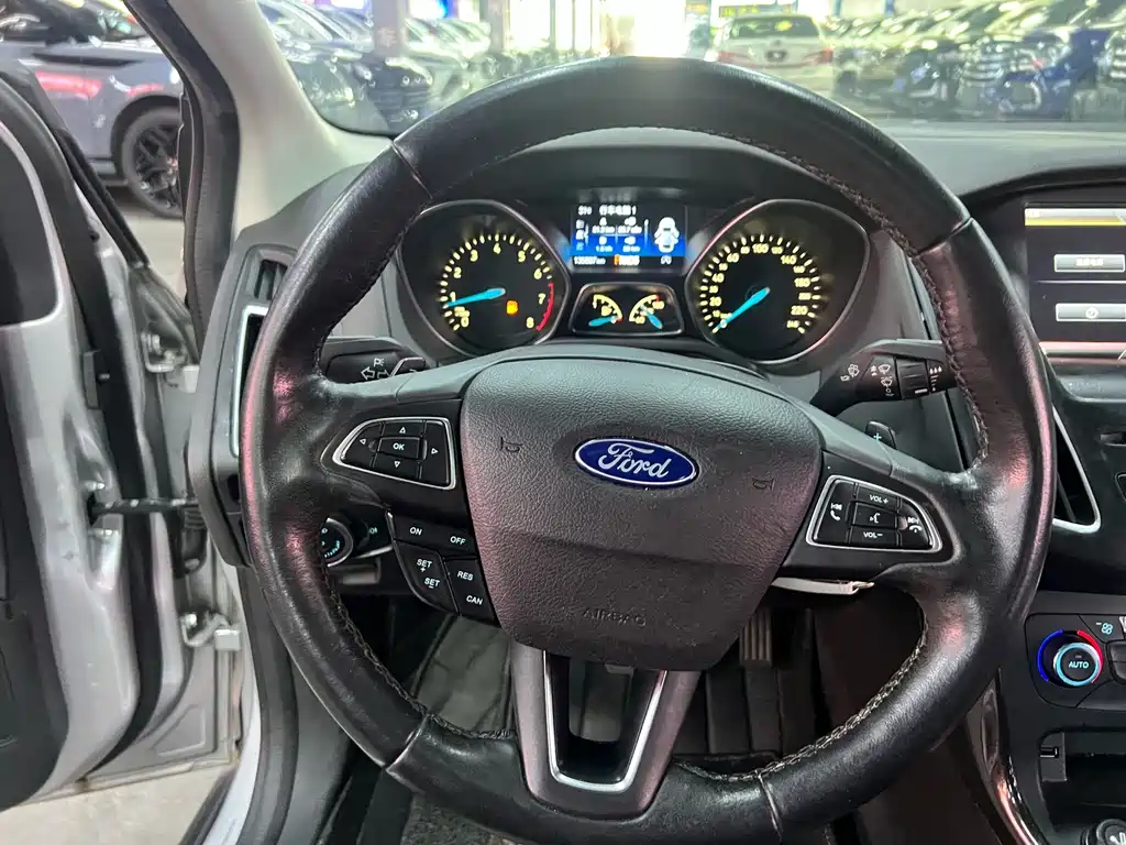 Ford Focus — миниатюра 13