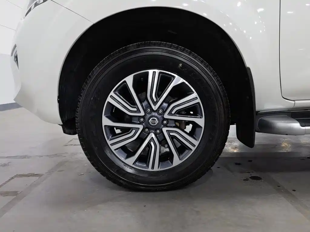 Nissan Terra — миниатюра 17