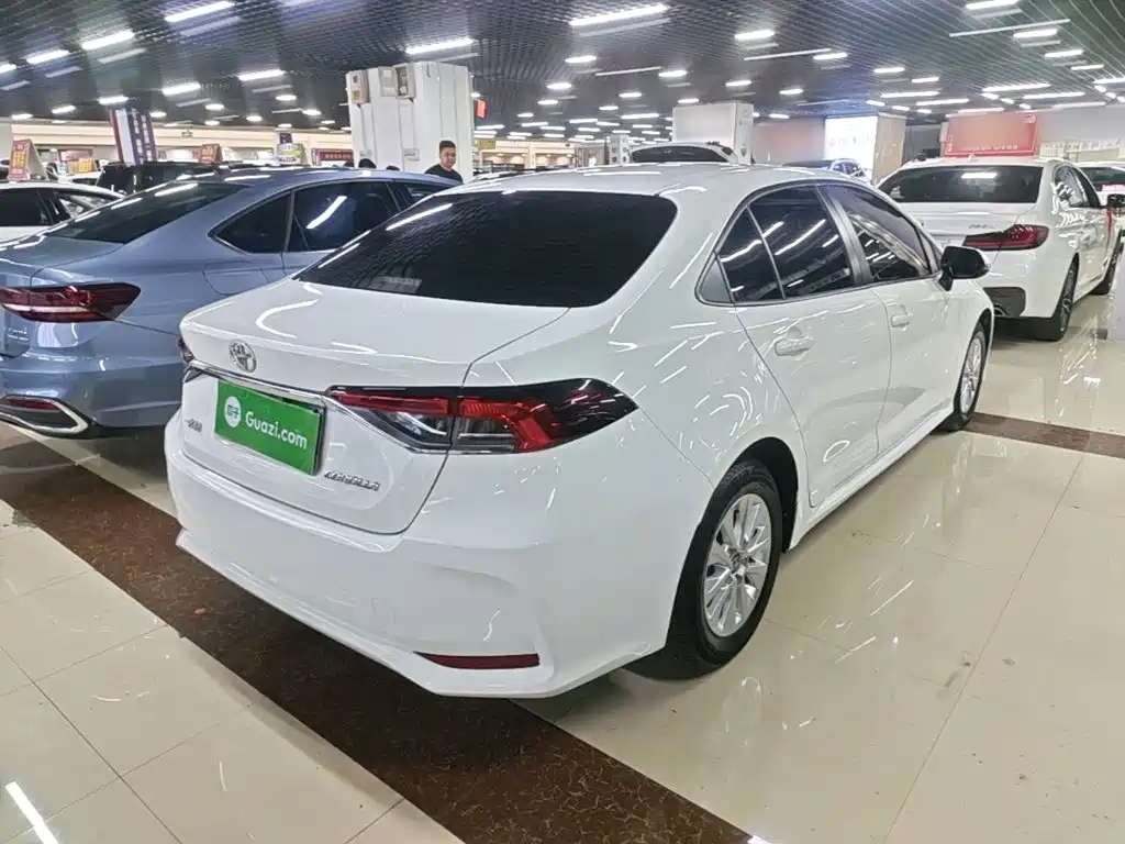 Toyota Corolla — миниатюра 7