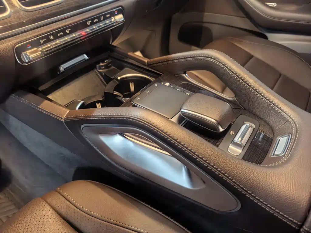 Mercedes-Benz GLE (Import) — миниатюра 7