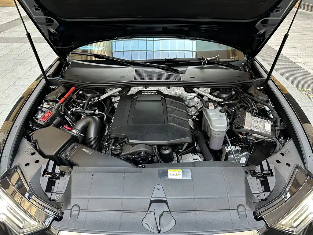 Audi A6L — миниатюра 10
