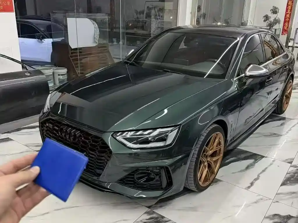Купить Audi S4