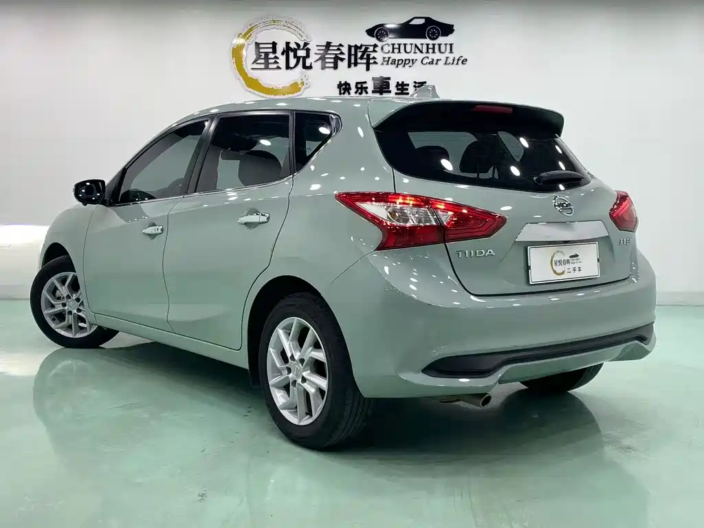 Nissan Tiida — миниатюра 7