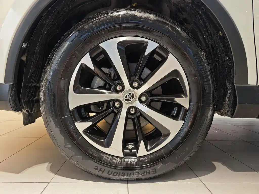 Toyota RAV4 2016 2.0L CVT V