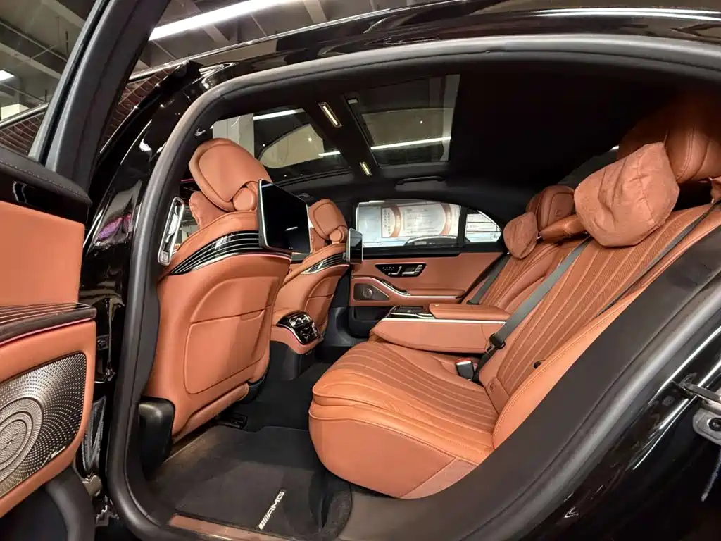 Mercedes-Benz S-Class — миниатюра 12