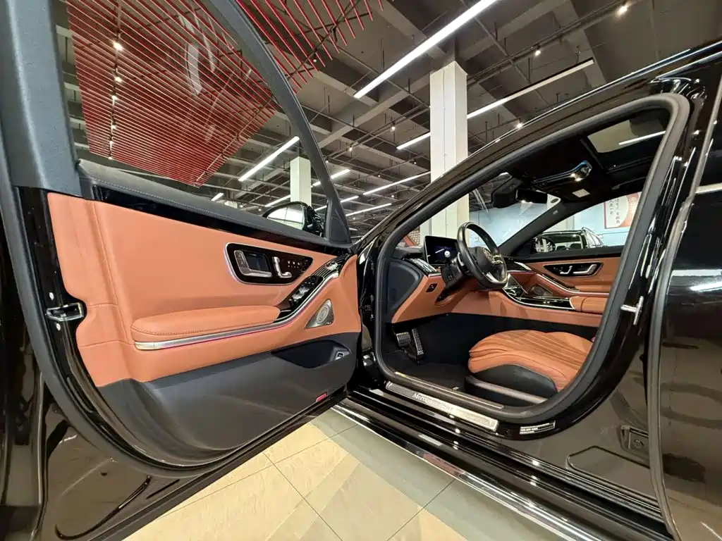 Mercedes-Benz S-Class — миниатюра 24