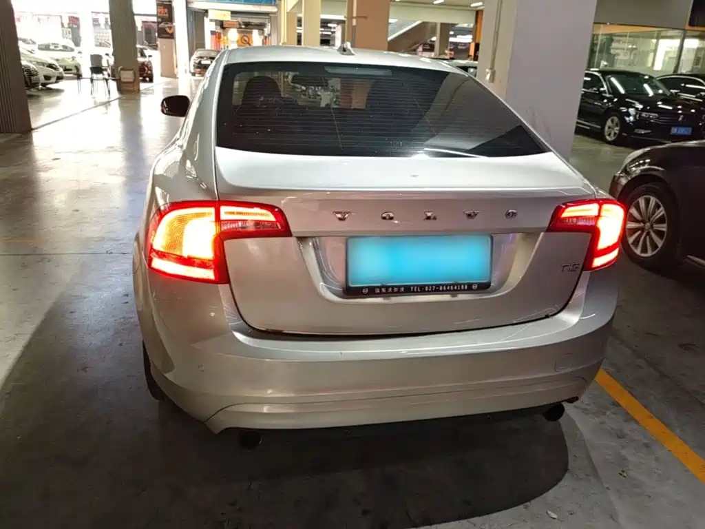 Volvo S60 — миниатюра 6