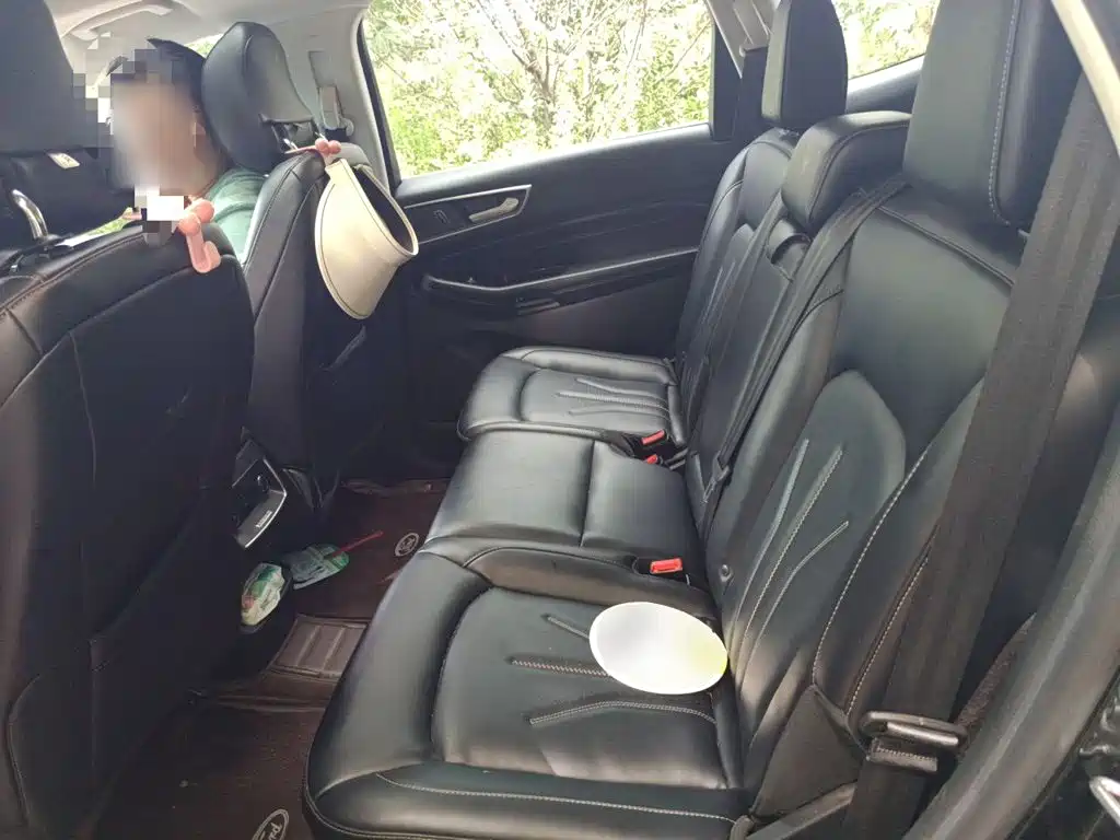Ford Edge — миниатюра 15
