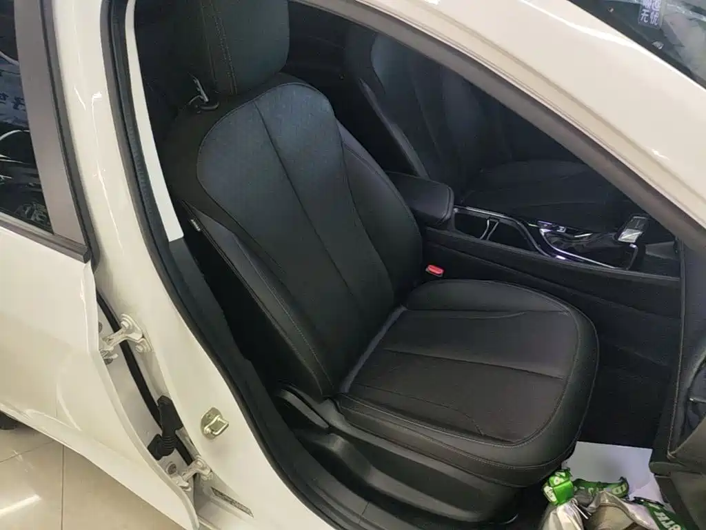 Buick Verano — миниатюра 25