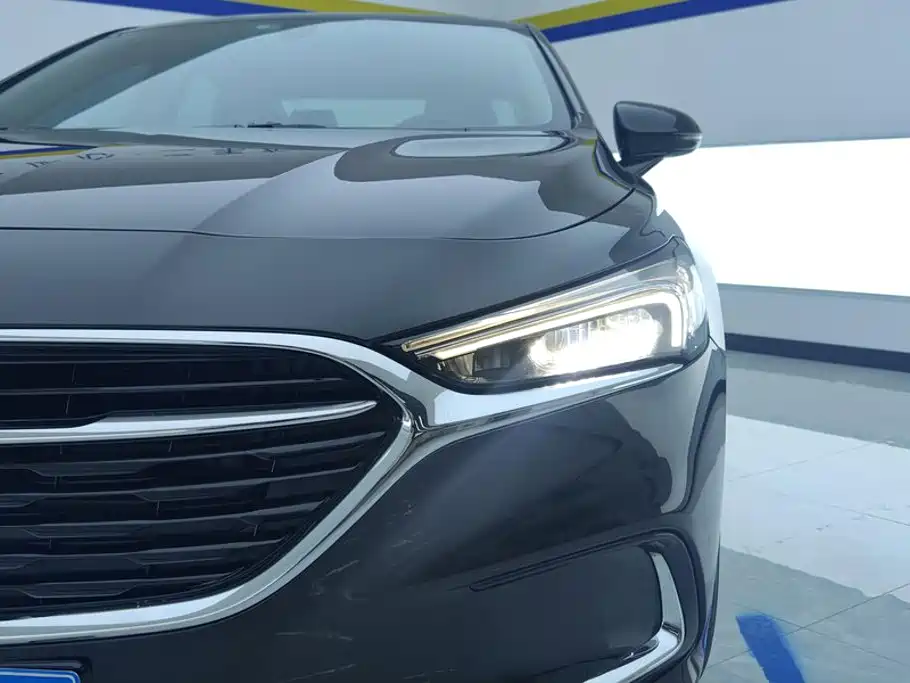 Buick LaCrosse — миниатюра 5