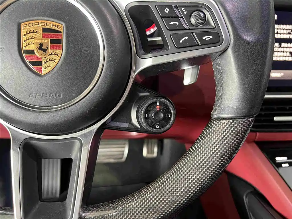 Porsche Cayenne — миниатюра 5