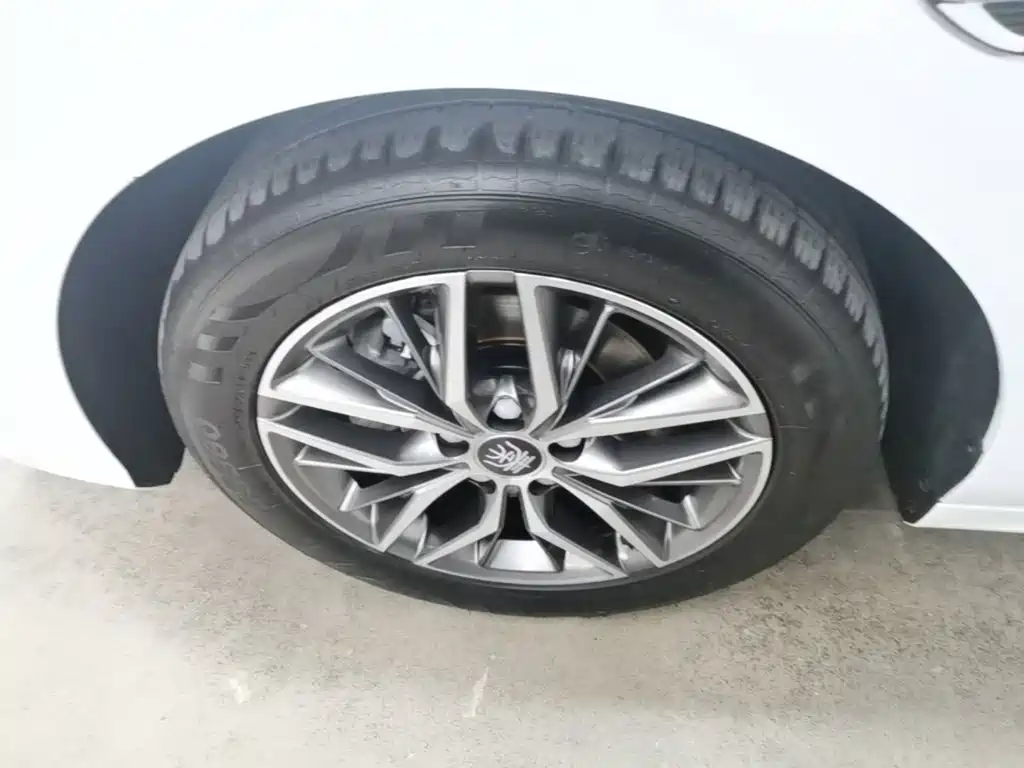 BYD Qin PLUS — миниатюра 23
