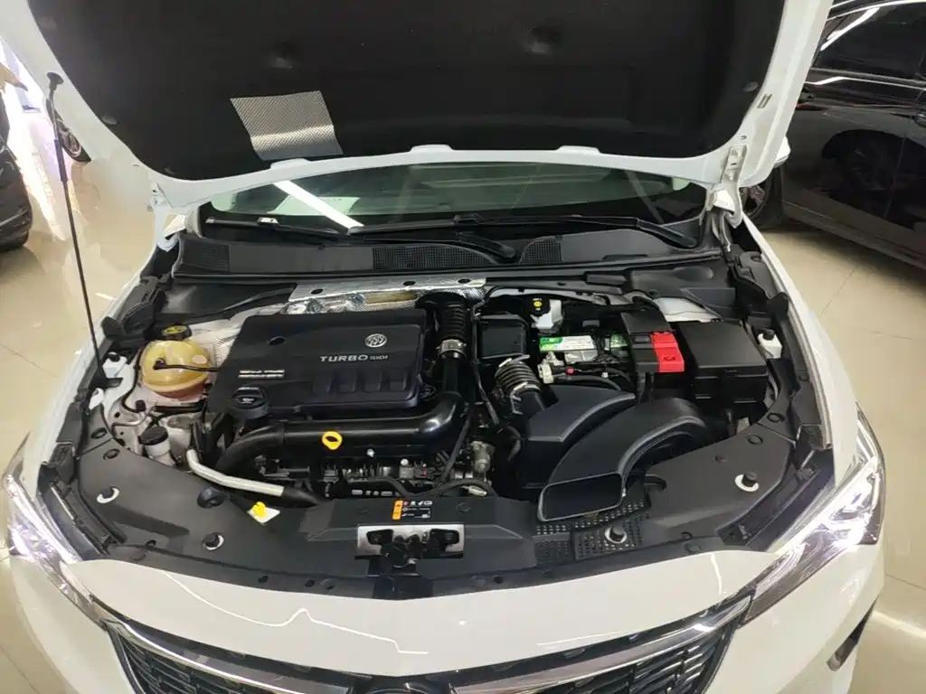 Buick Verano — миниатюра 20