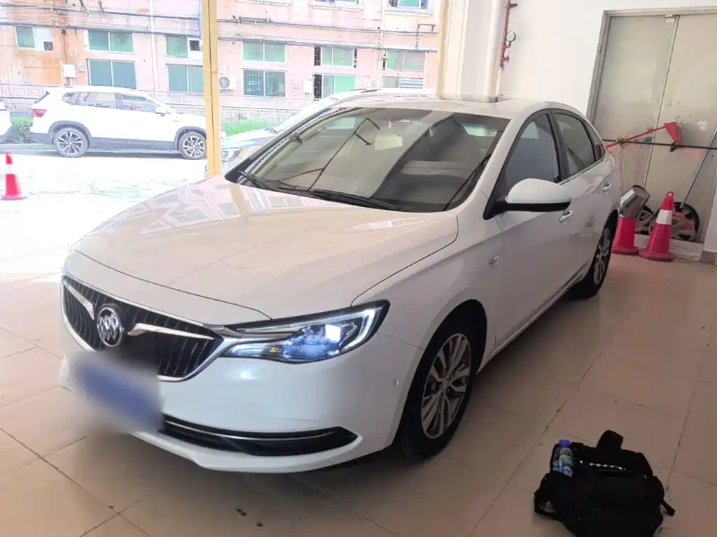 Buick Excelle — миниатюра 2