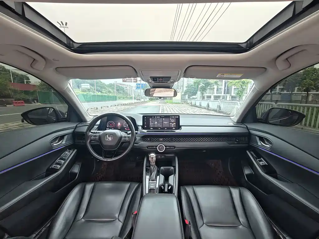 Honda Accord — миниатюра 13