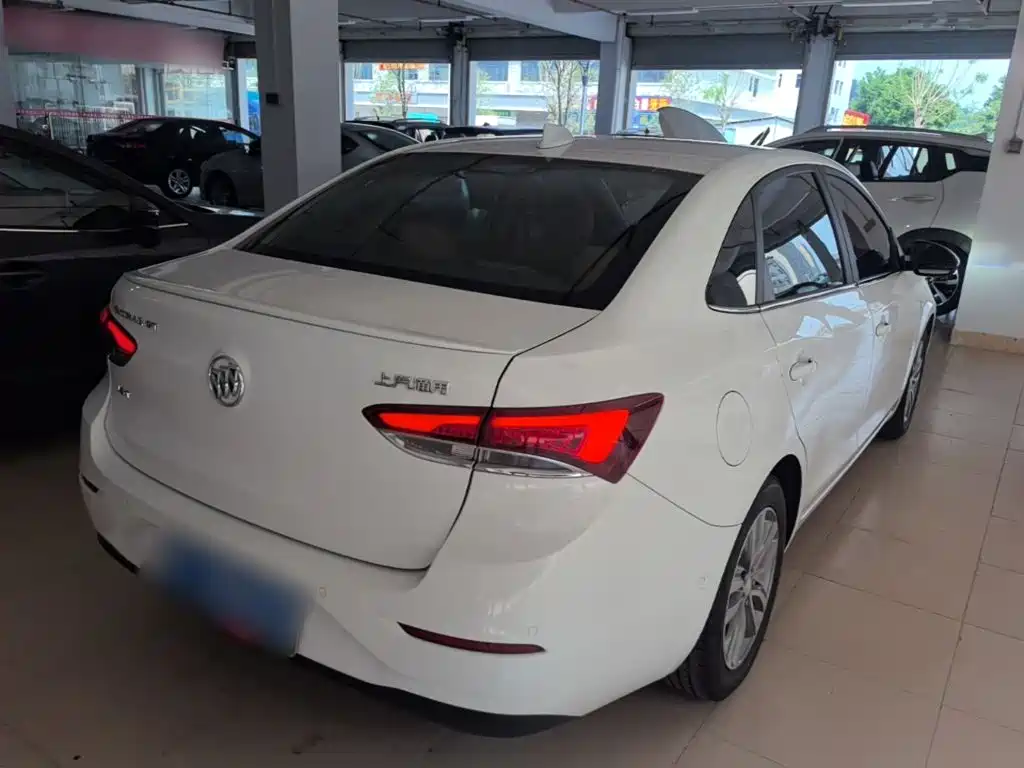 Buick Excelle — миниатюра 7