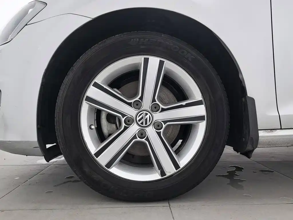 Volkswagen Golf — миниатюра 17