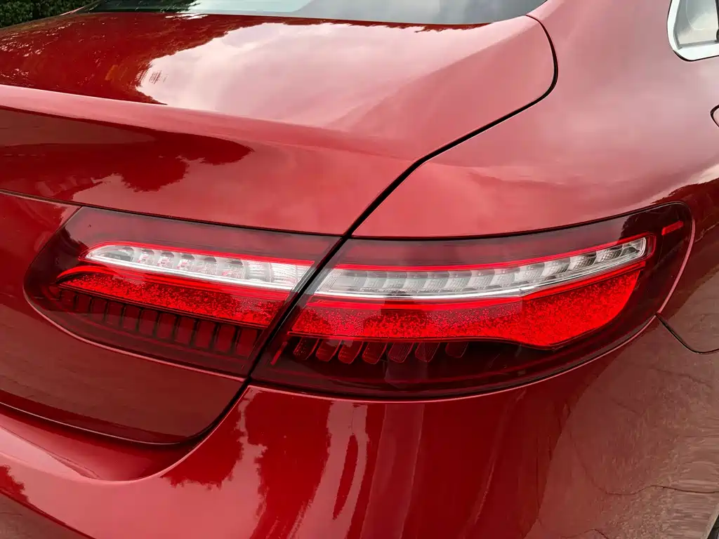 Mercedes-Benz E-Class (Import) — миниатюра 25