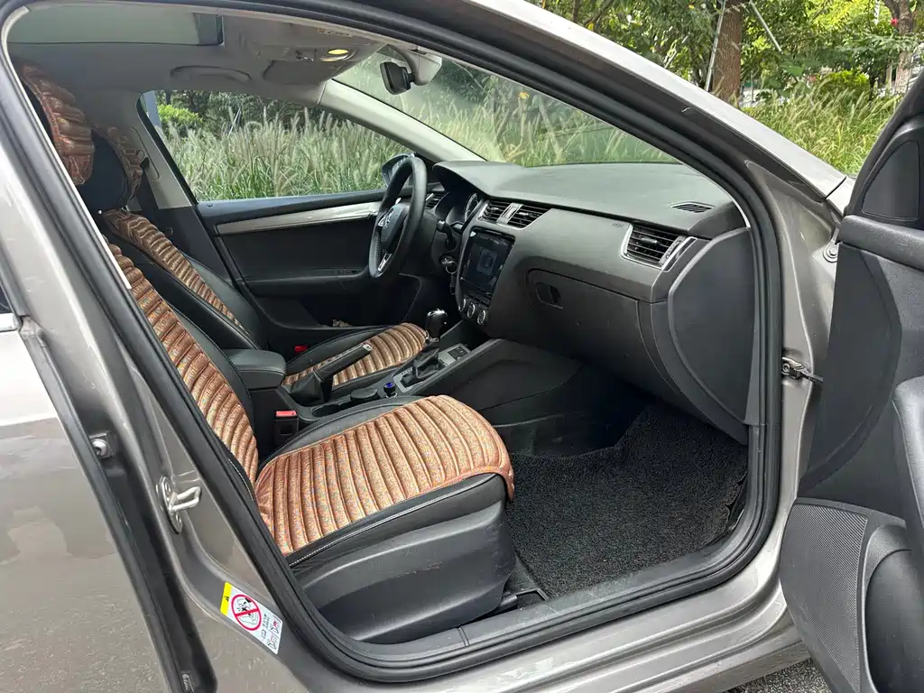 Skoda Octavia — миниатюра 12