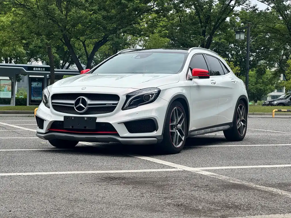 Купить Mercedes-Benz GLA AMG