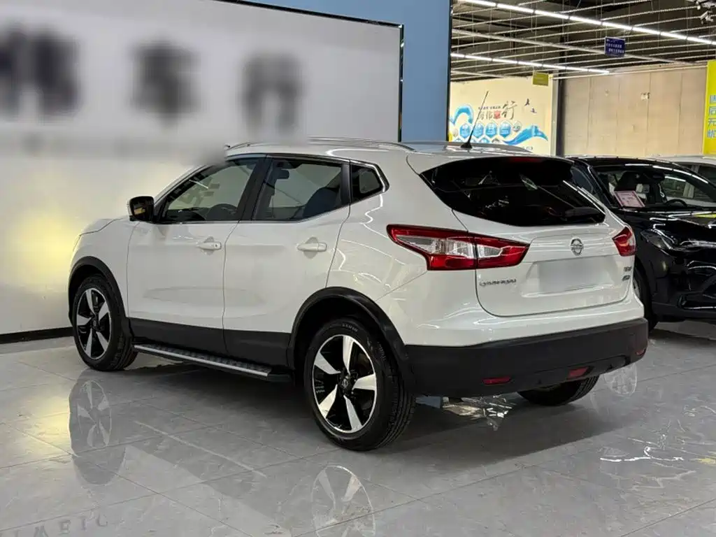 Nissan Qashqai — миниатюра 8