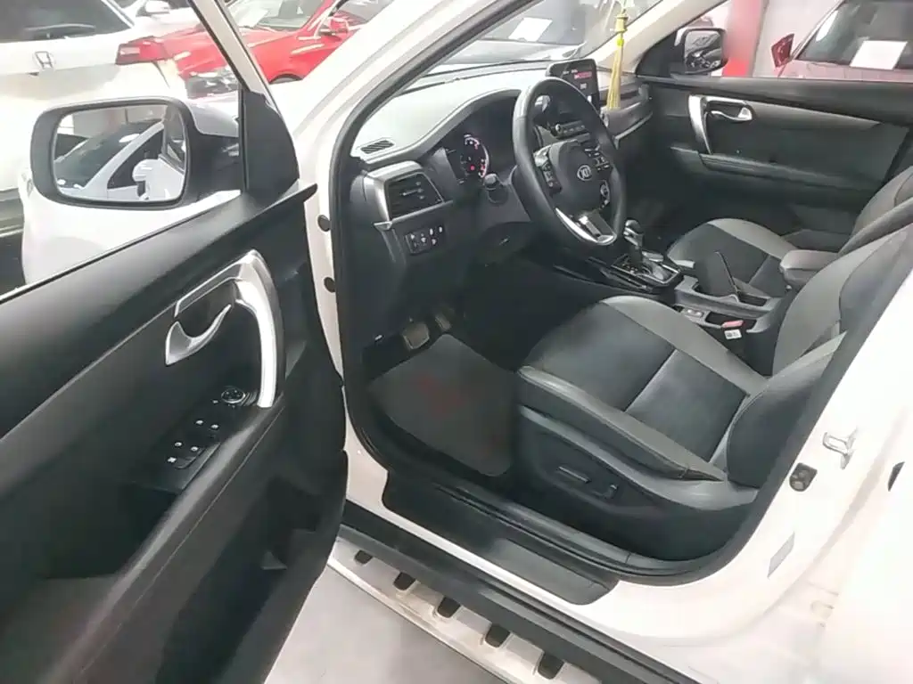 Kia Sportage — миниатюра 16